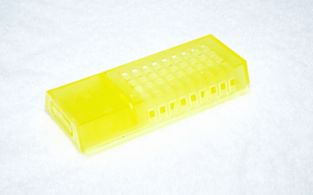 Versand und Zusetzkäfig nach Nicot